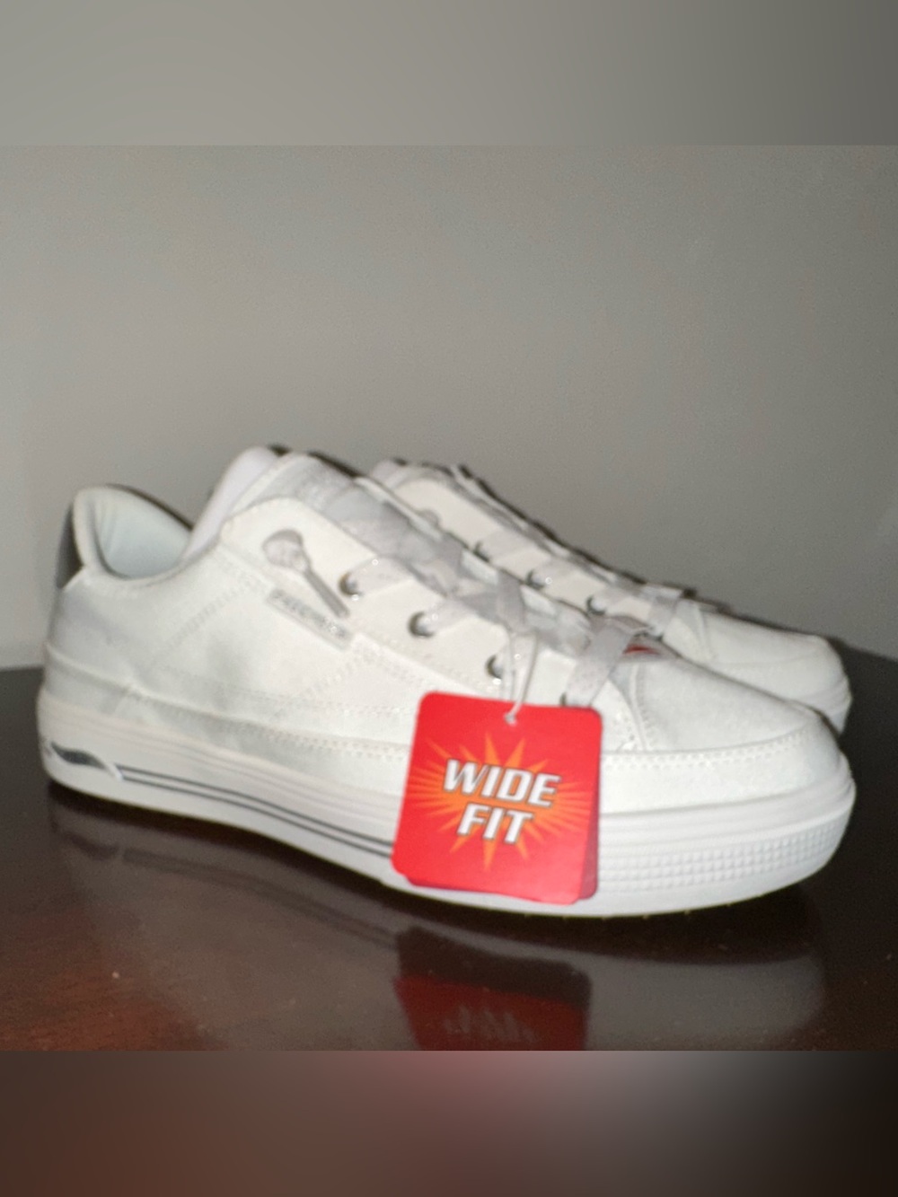 Skechers Arch Fit Arcade Washable Canvas Slip-On Sneakers - NIB